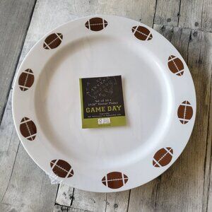 NWT - Game Day Football (Set of 10) Plastic 10.25" Dinner Plated